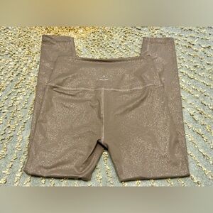 Beyond Yoga Twinkle High Waist 7/8 Leggings Mocha Brown Rose Gold Metallic Mediu
